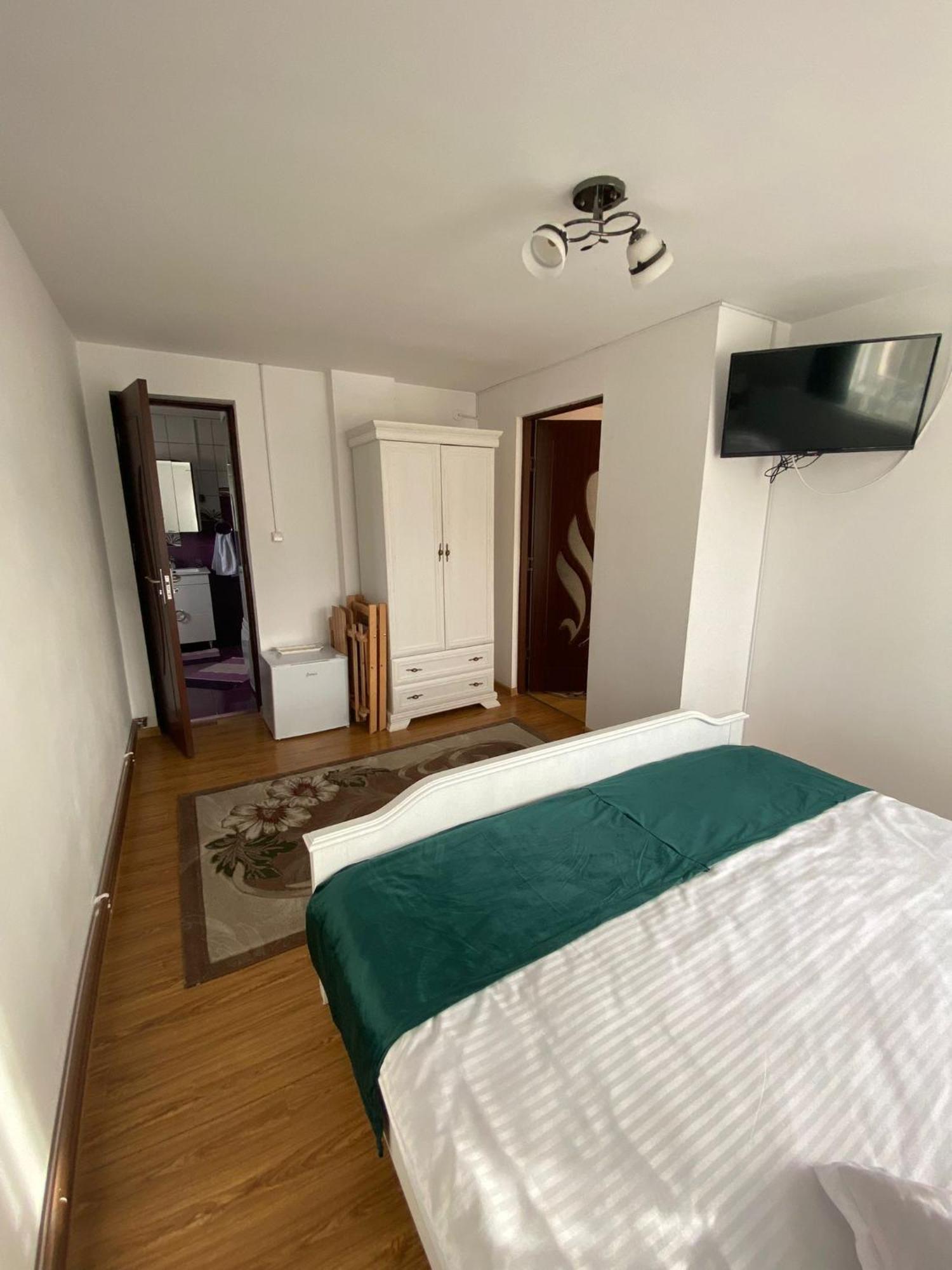 Casa Irina Hotel Manastirea Humorului Luaran gambar