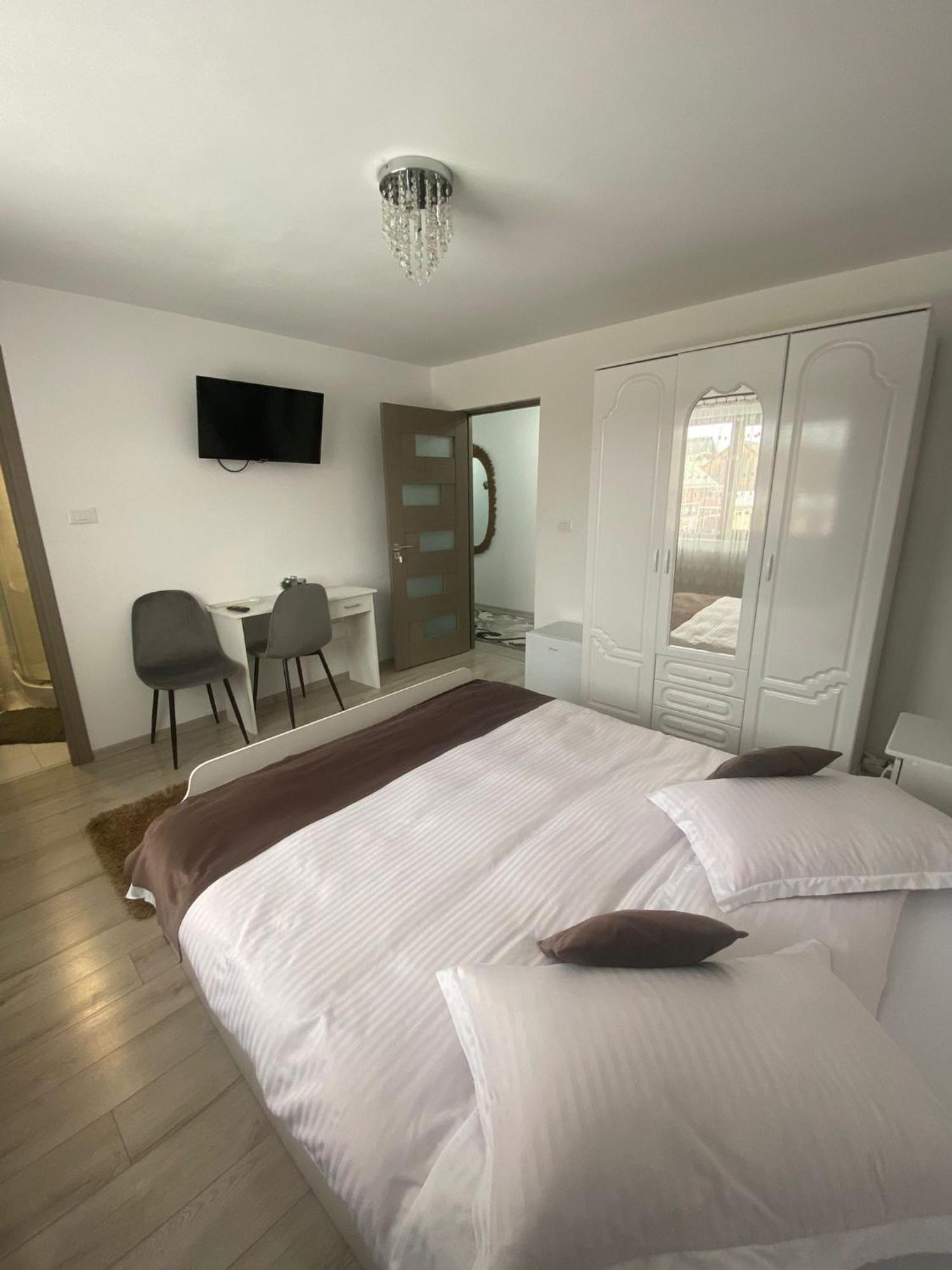 Casa Irina Hotel Manastirea Humorului Luaran gambar