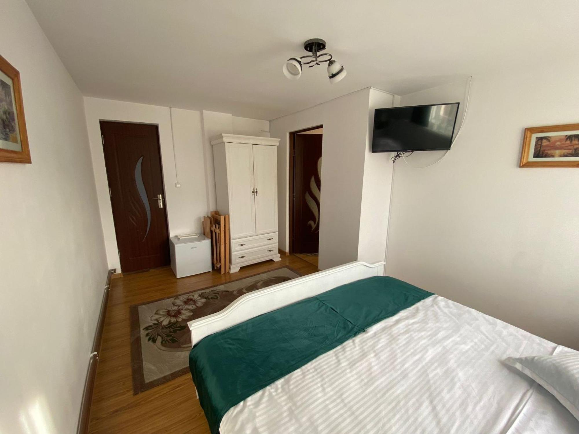 Casa Irina Hotel Manastirea Humorului Luaran gambar